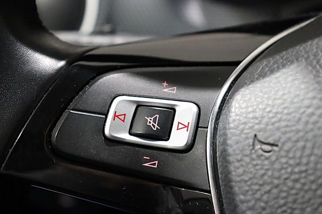 E-up! PDC KAMERA TEMPOMAT SHZ BT DAB Winterräder