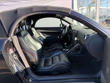 Fahrzeugabbildung Audi TT Roadster 1.8 T Xenon Leder SHZ Klimaaut. uvm.