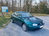 Volkswagen Golf 2.0 Highline Cabrio 1.Hd. 65 tkm mit WGA - VW Gebrauchtwagen von 2000