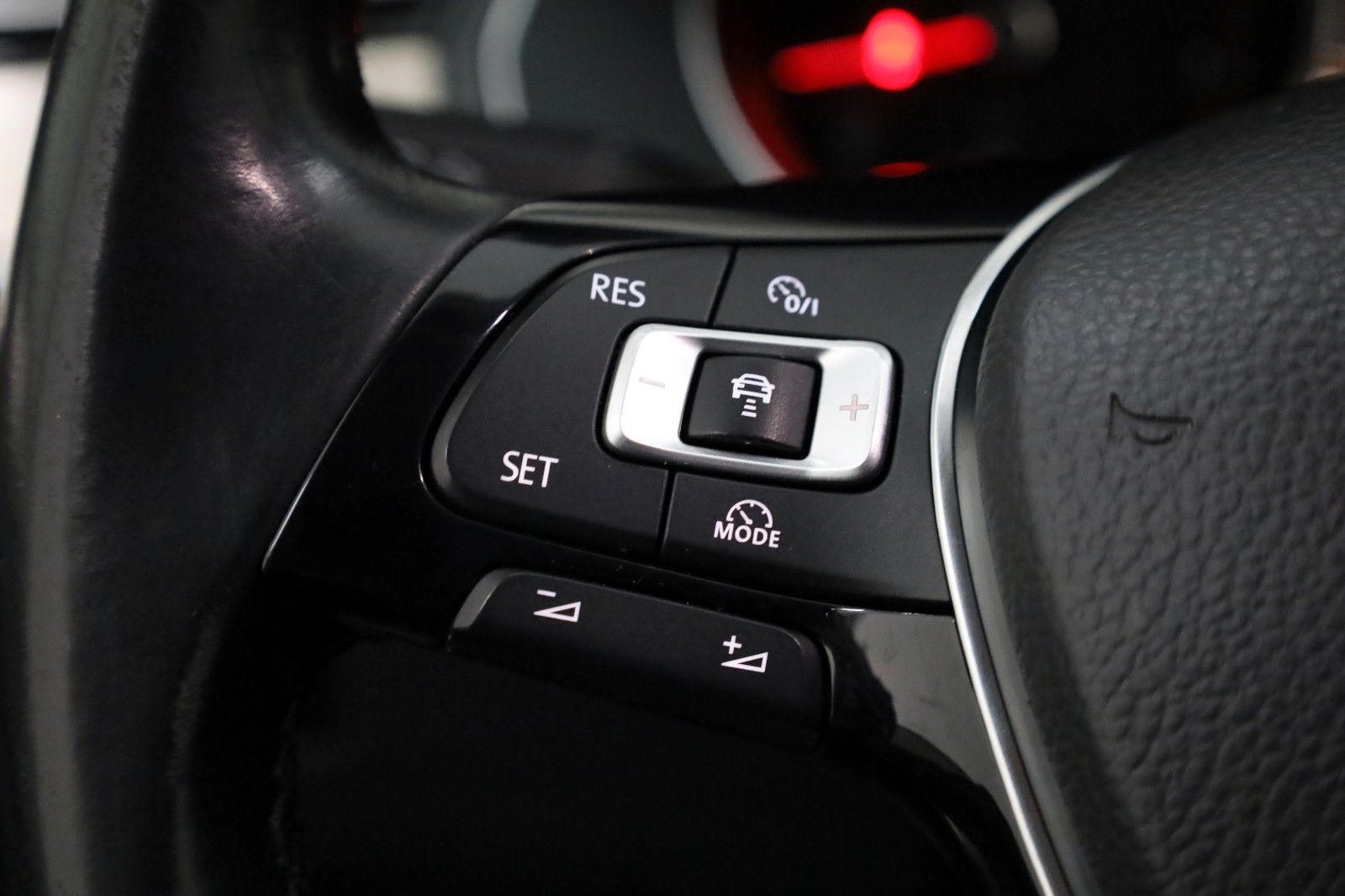 Fahrzeugabbildung Volkswagen Passat Variant Highline T.Leder,Navi,LED,Massage