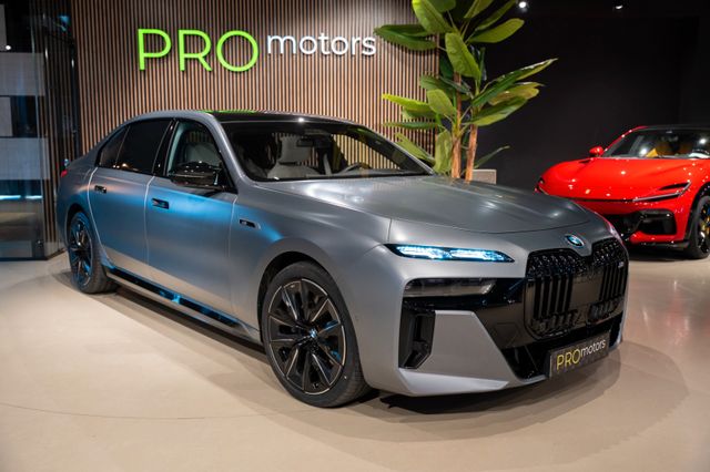 BMW M760e xDrive