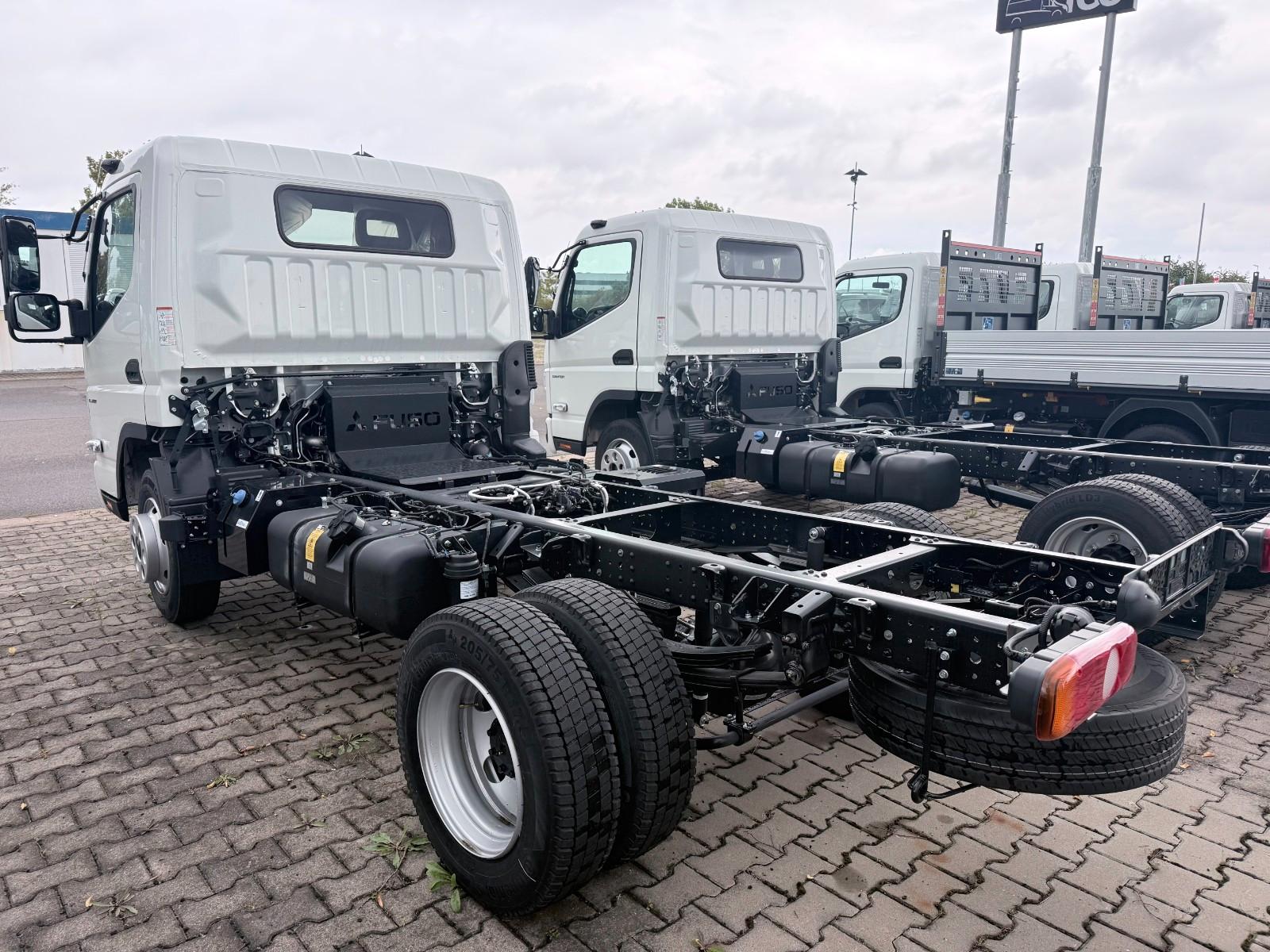 FUSO Canter 7C18 Fahrgestell 2800mm