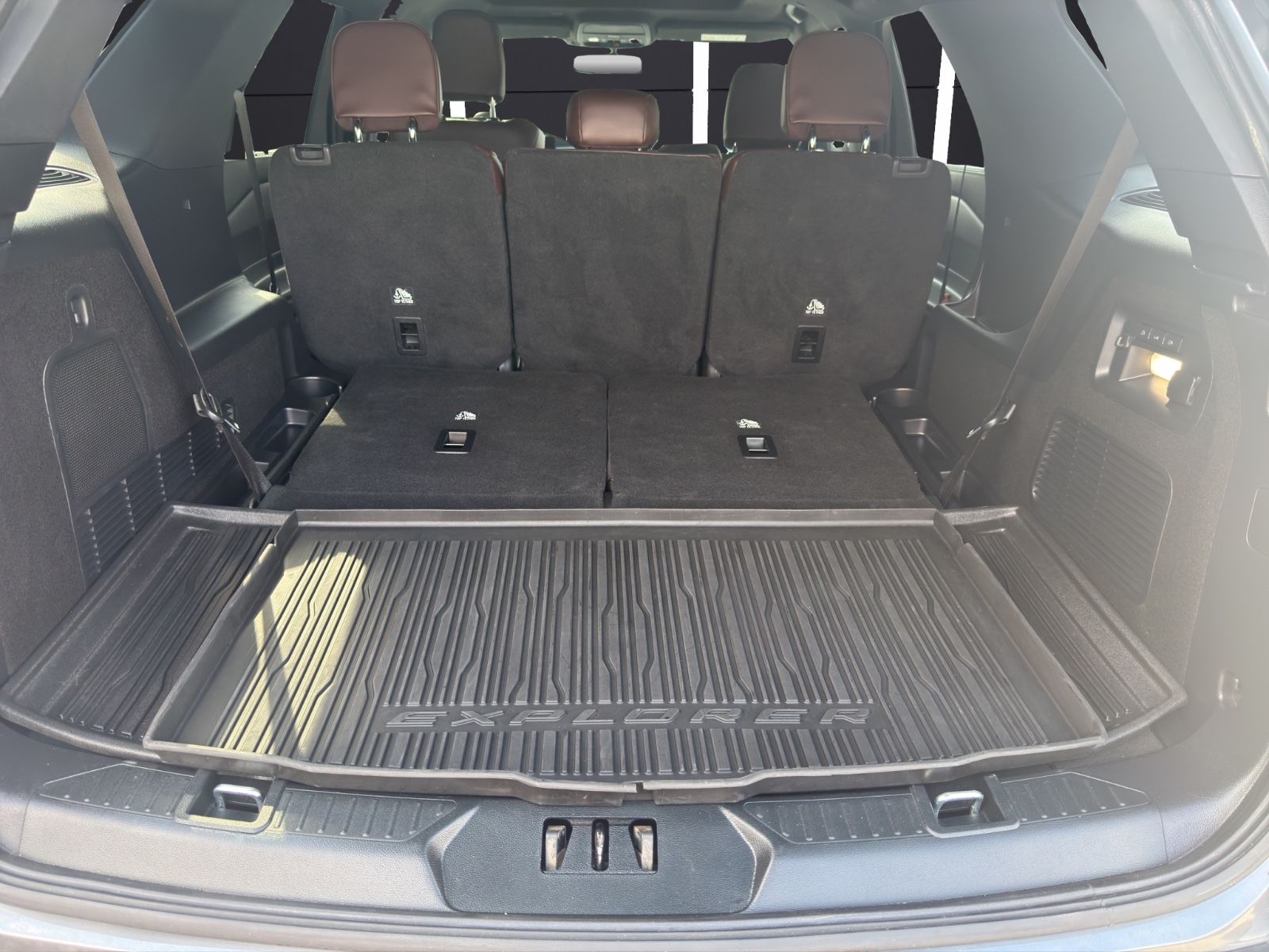 Fahrzeugabbildung Ford Explorer Platinum Plug-in-Hybrid 4x4*Pano*B&O*