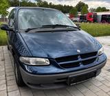 Chrysler Voyager LE 3.3 V6 Auto - Chrysler Voyager: V6