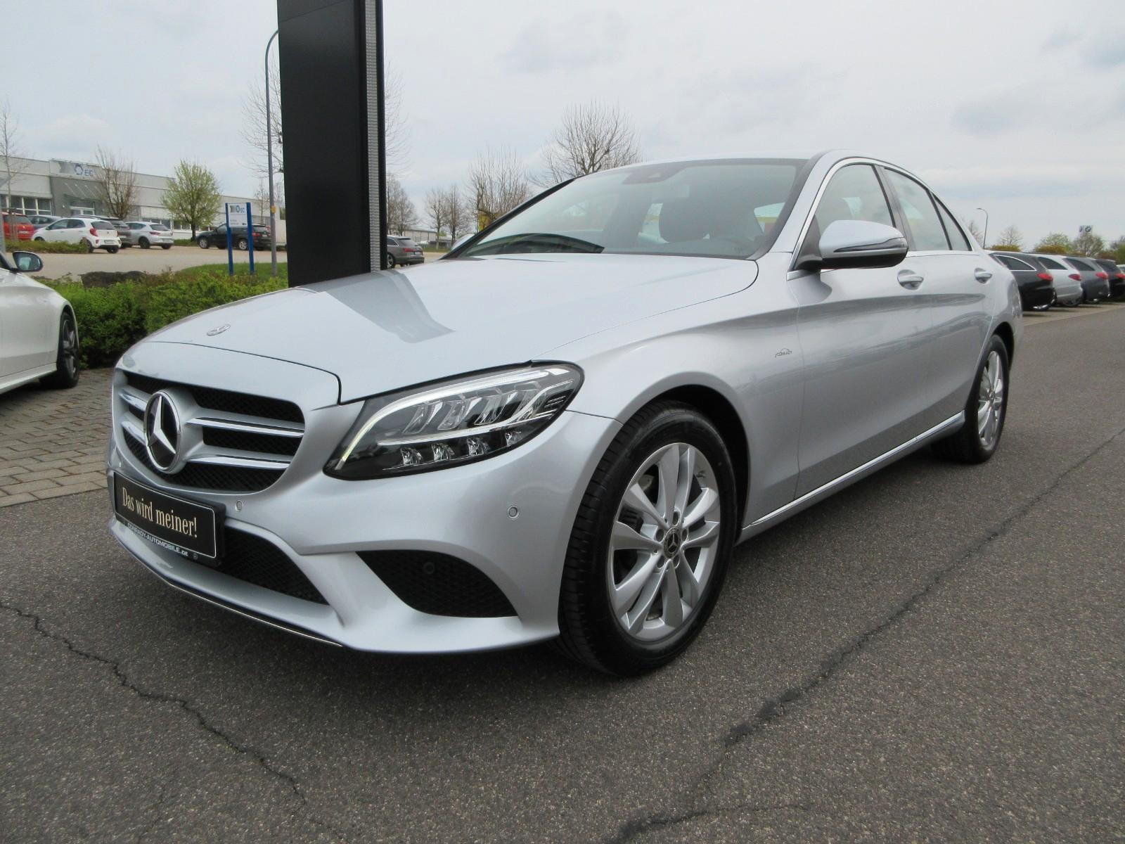Mercedes-Benz C 180 Avantgarde 9G LED Navi Kamera Ambi CarPlay