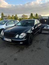 Mercedes-Benz E 320 ELEGANCE Elegance - Mercedes-Benz E 320: Elegance