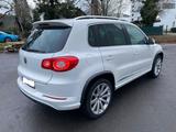 Volkswagen Tiguan 2.0 TDI DSG 4MOTION R-LINE Pano - Volkswagen Tiguan aus 2011: R Line