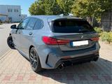 BMW M135i xDrive LED/NAVI/M Paket/H&K/RFK/Alc. SpS - BMW 135: 135i M
