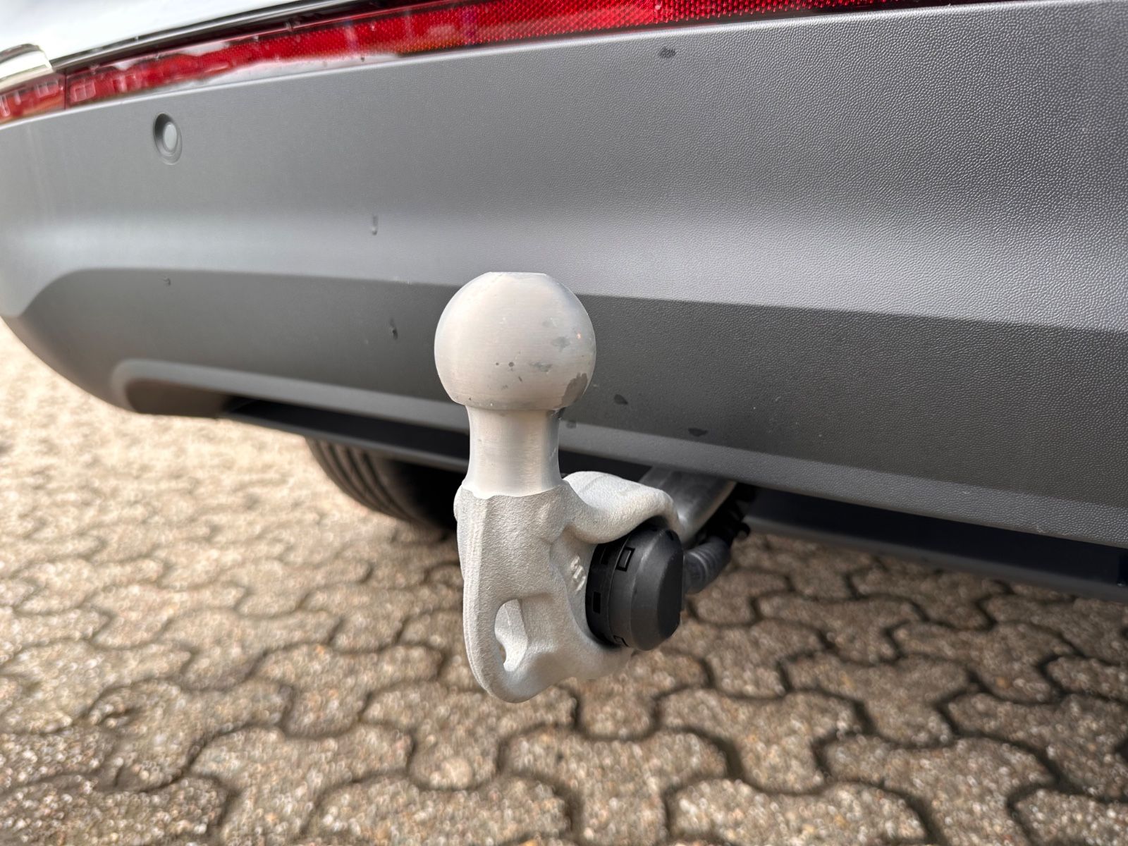 Fahrzeugabbildung Volkswagen Tiguan 2.0 TDI Elegance DSG AHK/Matrix/ACC/Navi