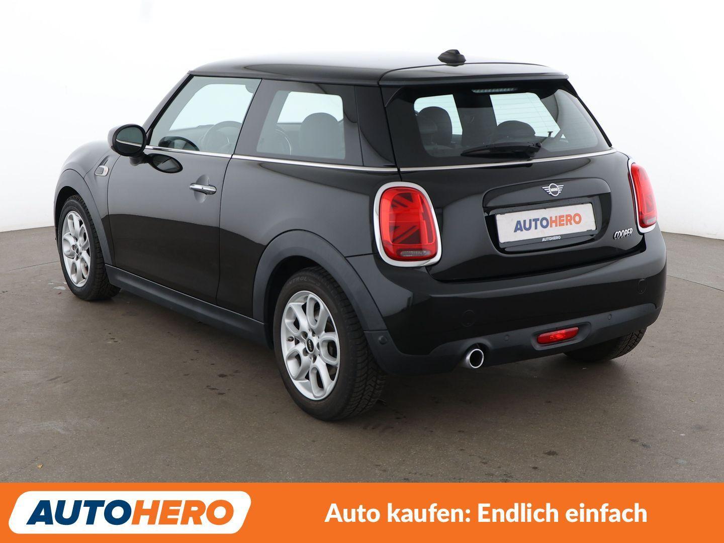 MINI Cooper Aut.*NAVI*LED*PDC*SHZ*KLIMA*TEMPO*