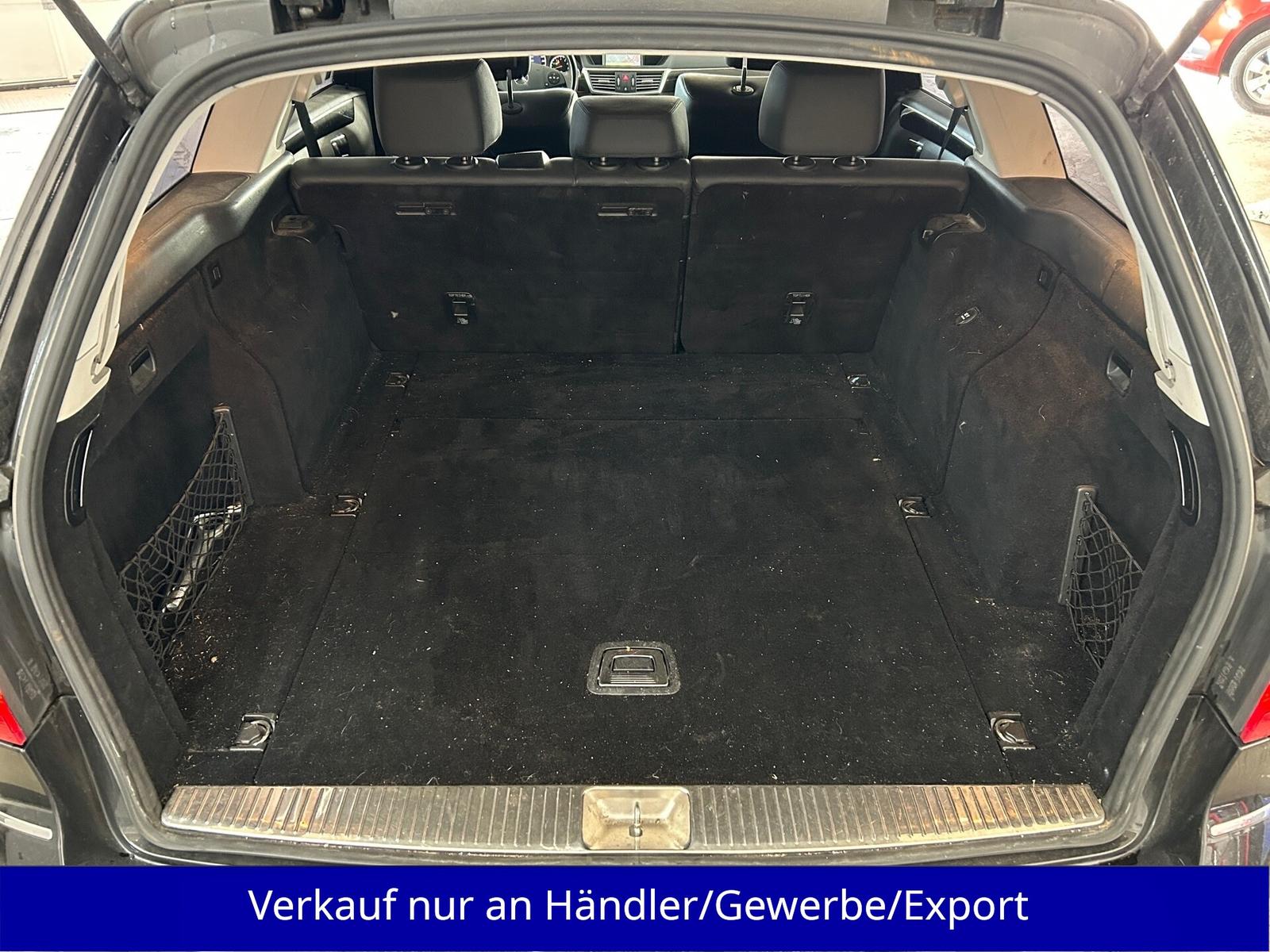 Mercedes-Benz E200 2010 — photo 8