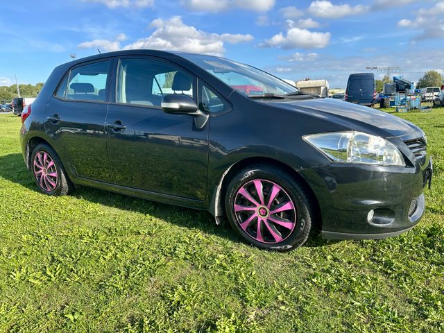 Toyota Auris Life — Bild 3