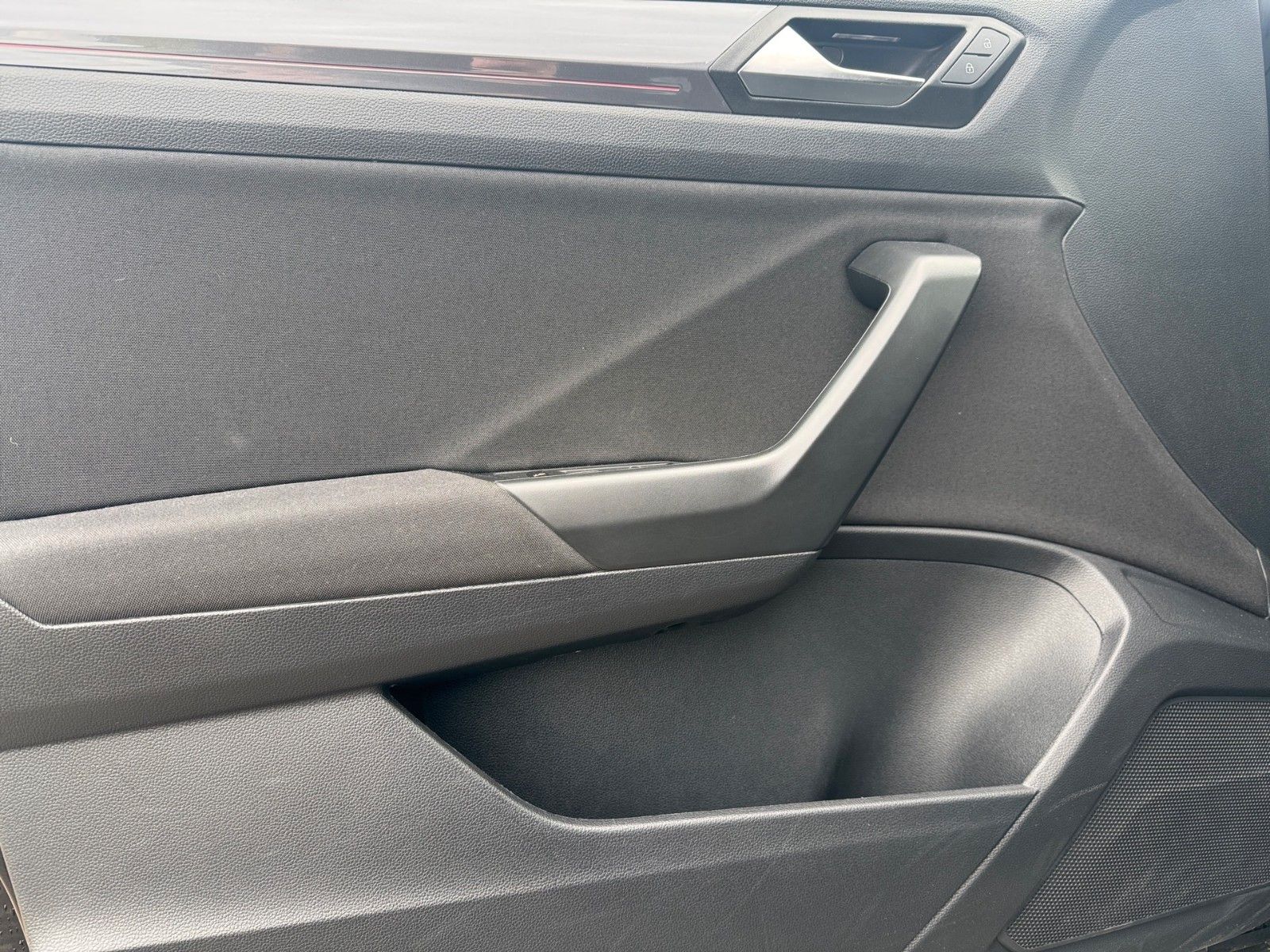 Fahrzeugabbildung Volkswagen T-Roc Sport 1.5 TSI