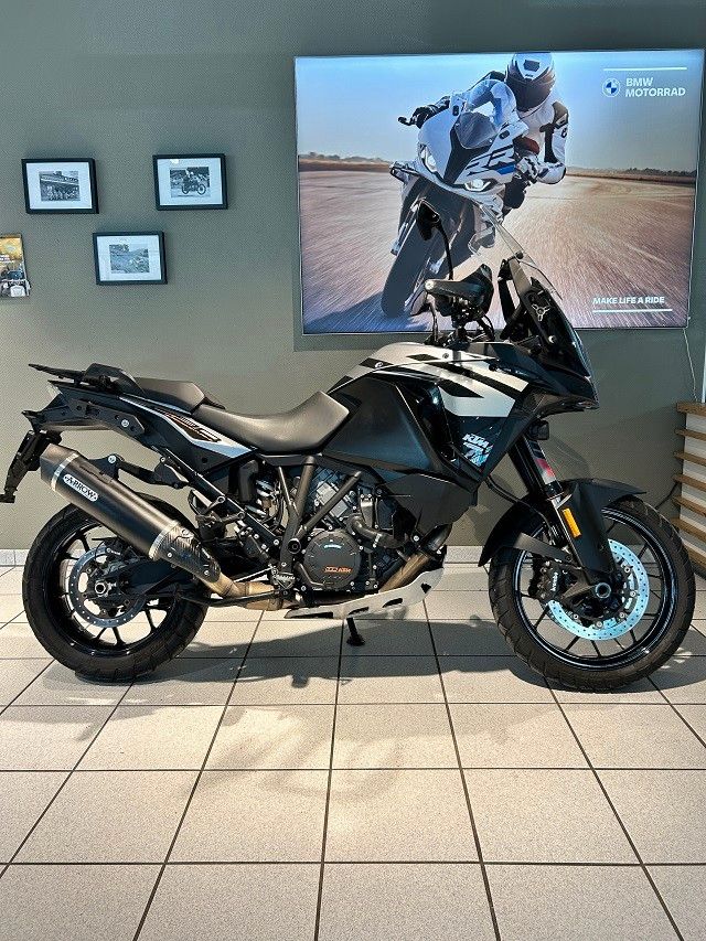 Fahrzeugabbildung KTM 1290 Super Adventure S, Service neu