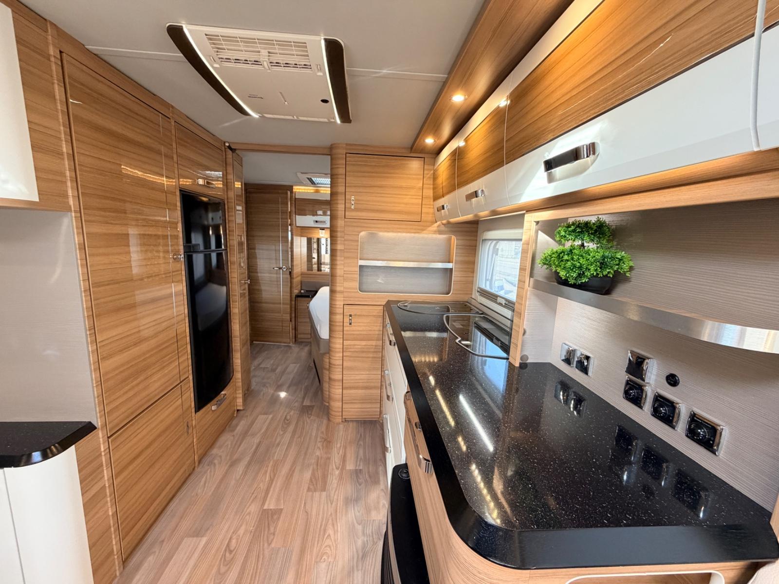 Tabbert 655 Heckbad Klima Dusche WC Festwasser Leder