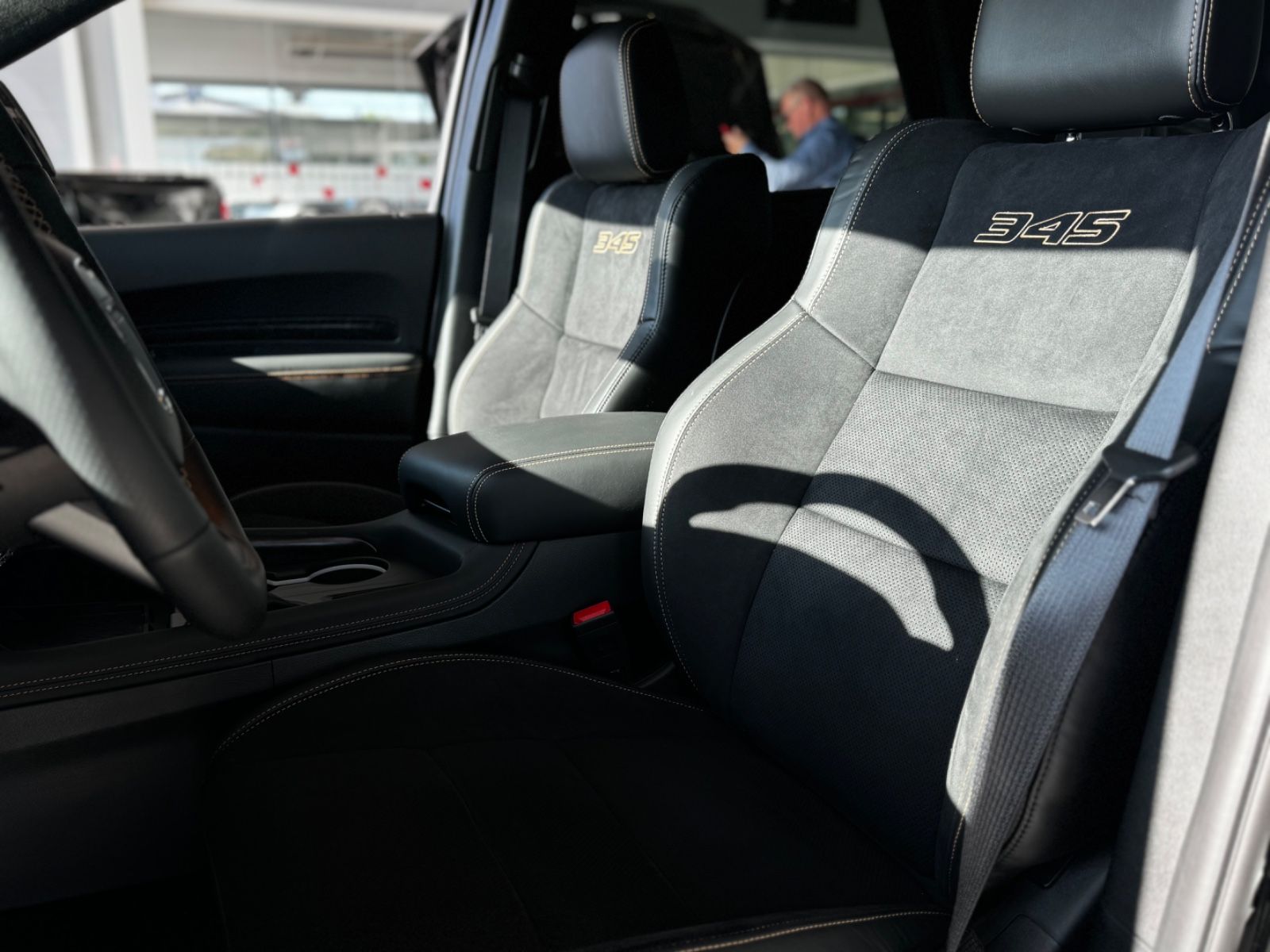 Fahrzeugabbildung Dodge Durango 5,7 HEMI R/T 20TH ANNIVERSARY LPG  6-Si.