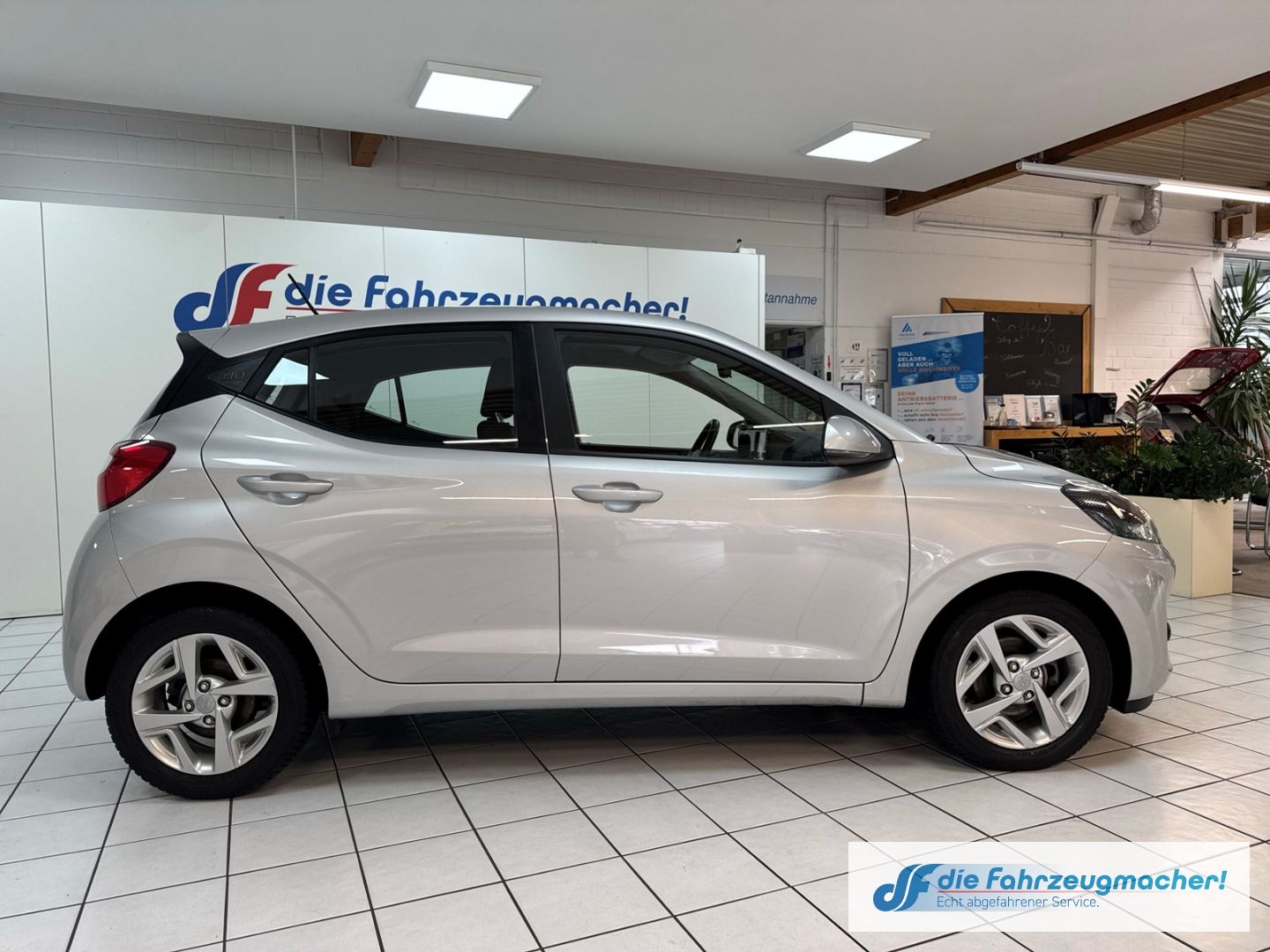Fahrzeugabbildung Hyundai i10 Trend 1.0 EU6d Navi Apple CarPlay Android Au