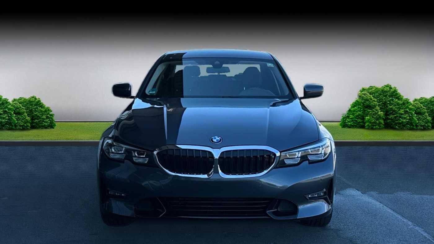 Fahrzeugabbildung BMW 320i Aut. Sport Line