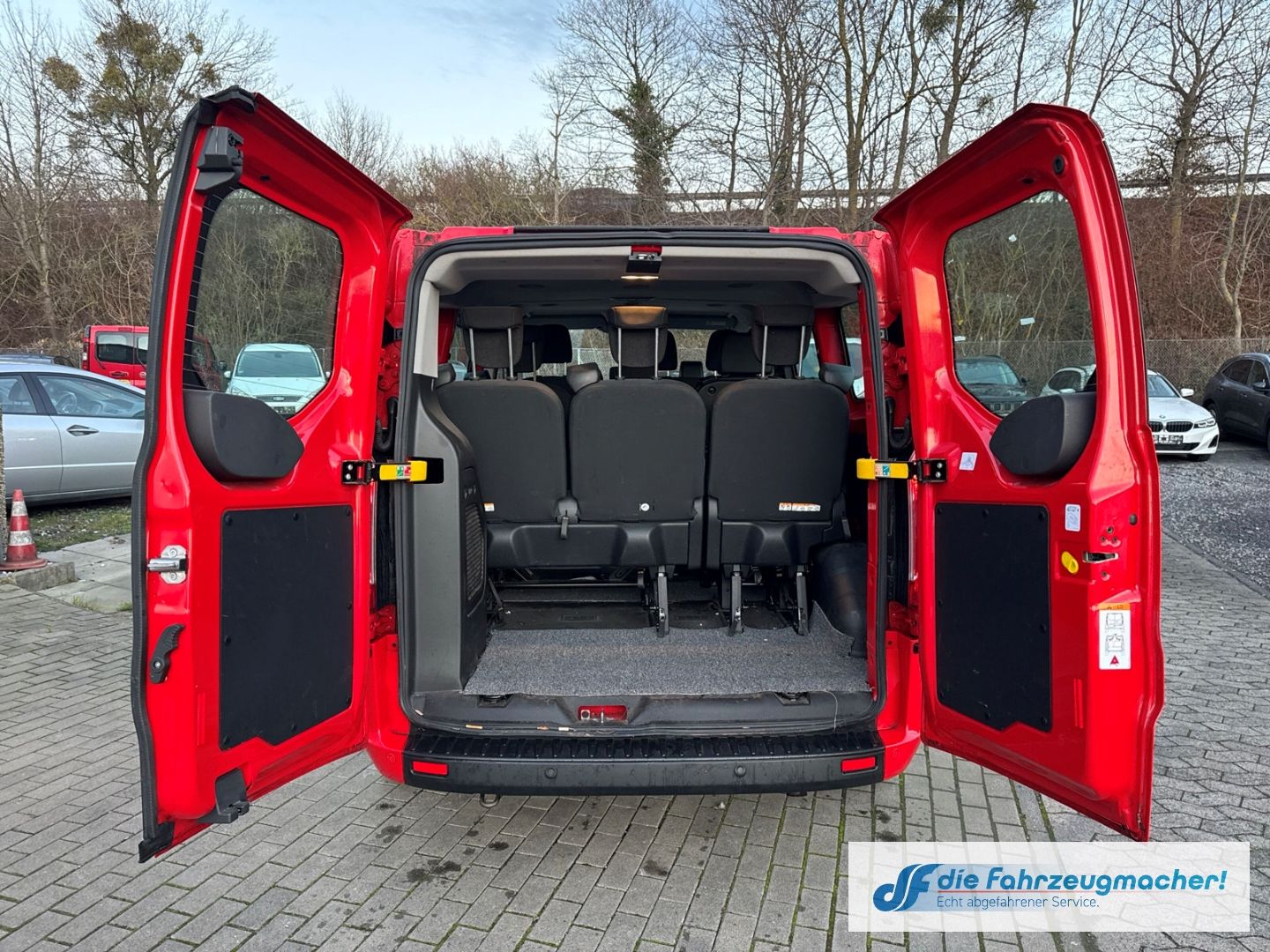 Fahrzeugabbildung Ford Transit Custom Tourneo 320 L1 Trend *7240 *EXPO