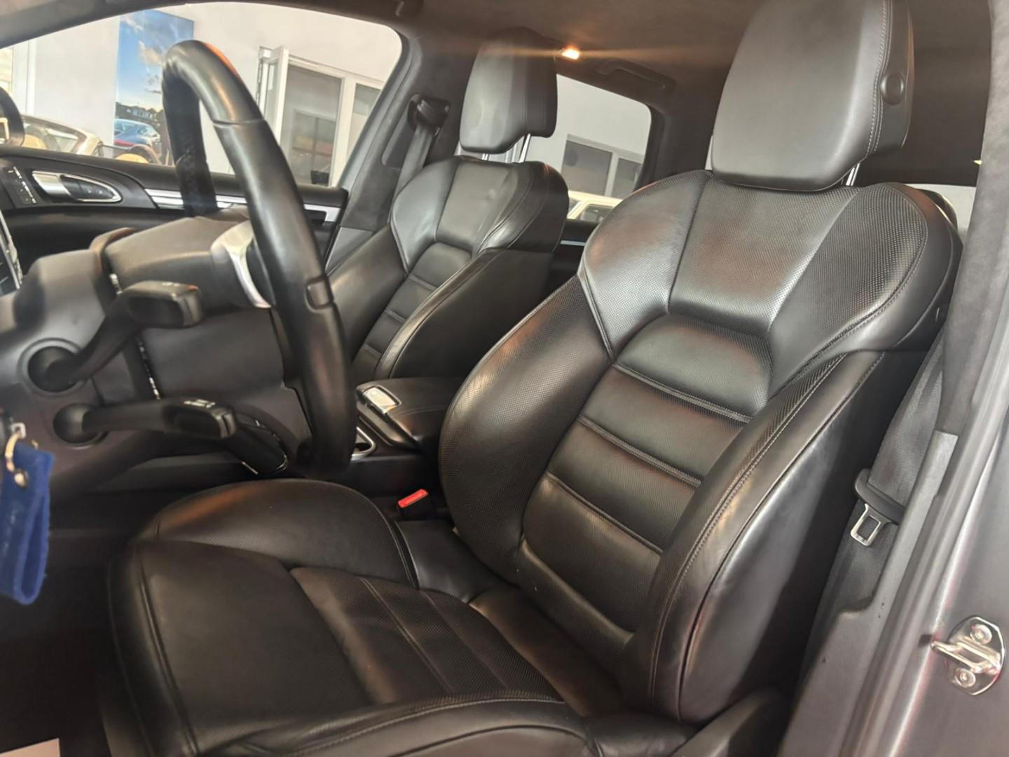 Porsche Cayenne S Diesel*AHK*Standheizung