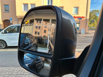 Ford Tourneo Custom SPORT L1 2.0 Ecoblue