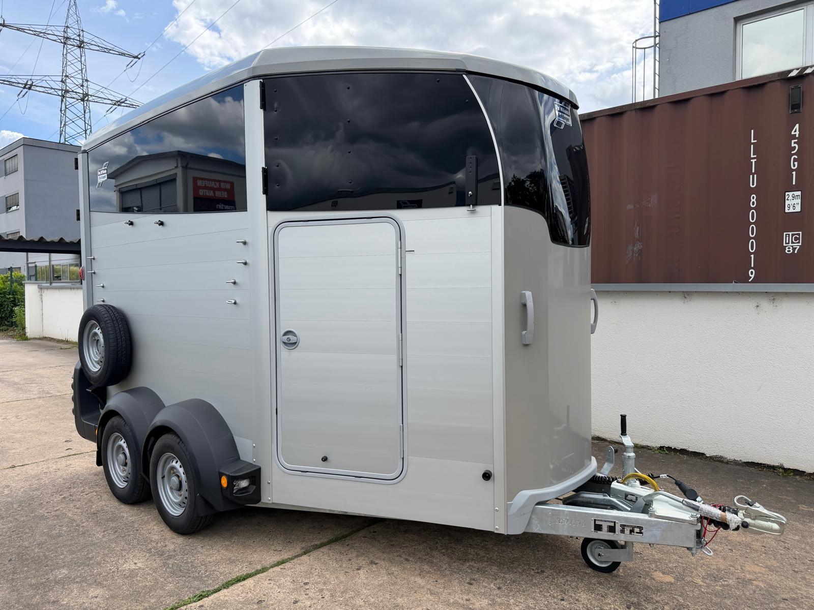Ifor Williams HBX511+Silver+2 Pferde+Sattelkammer+Luxus