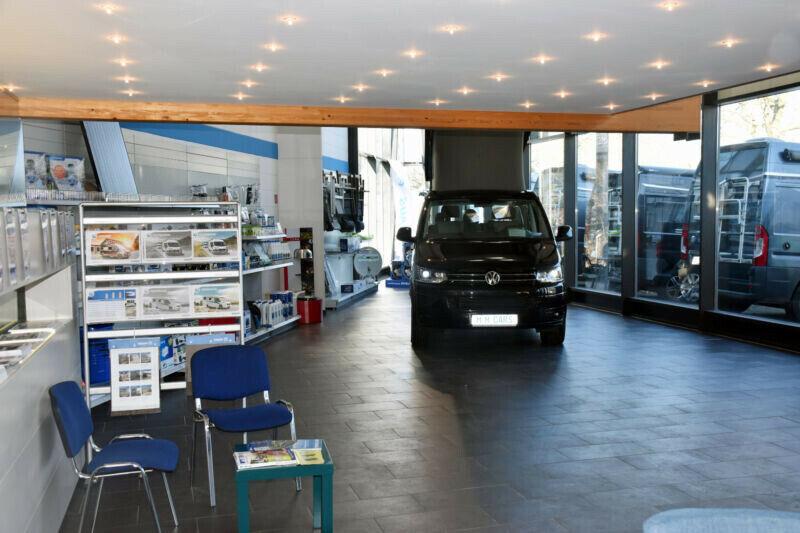 showroom-image-top