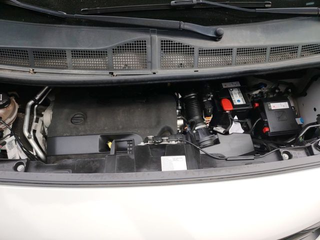 Vivaro 2.0 D Cargo M EHZ Edition (V)