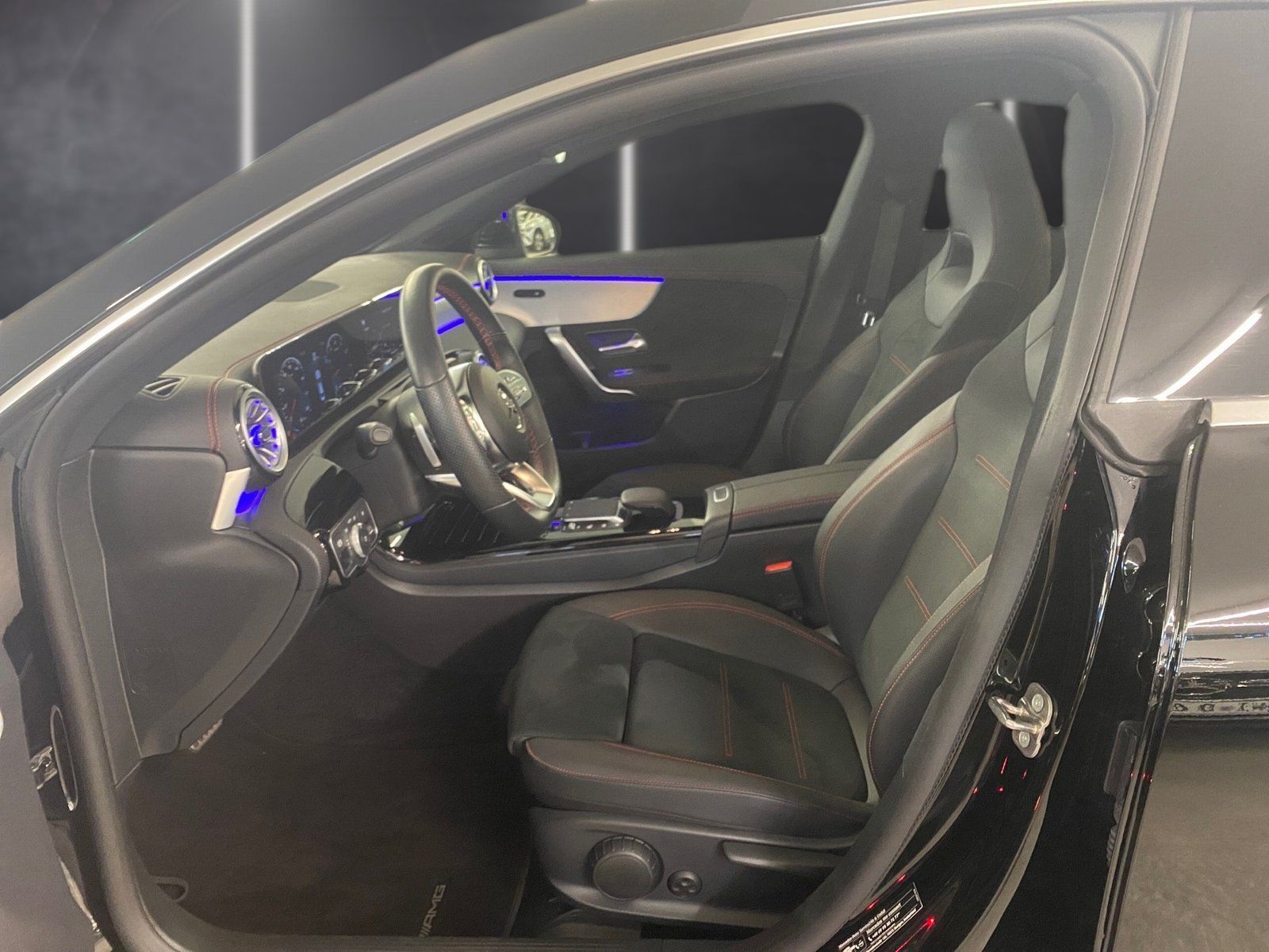 Fahrzeugabbildung Mercedes-Benz CLA 200 AMG*Pano*Distro*Totwink*Ambiente*LED*KAM