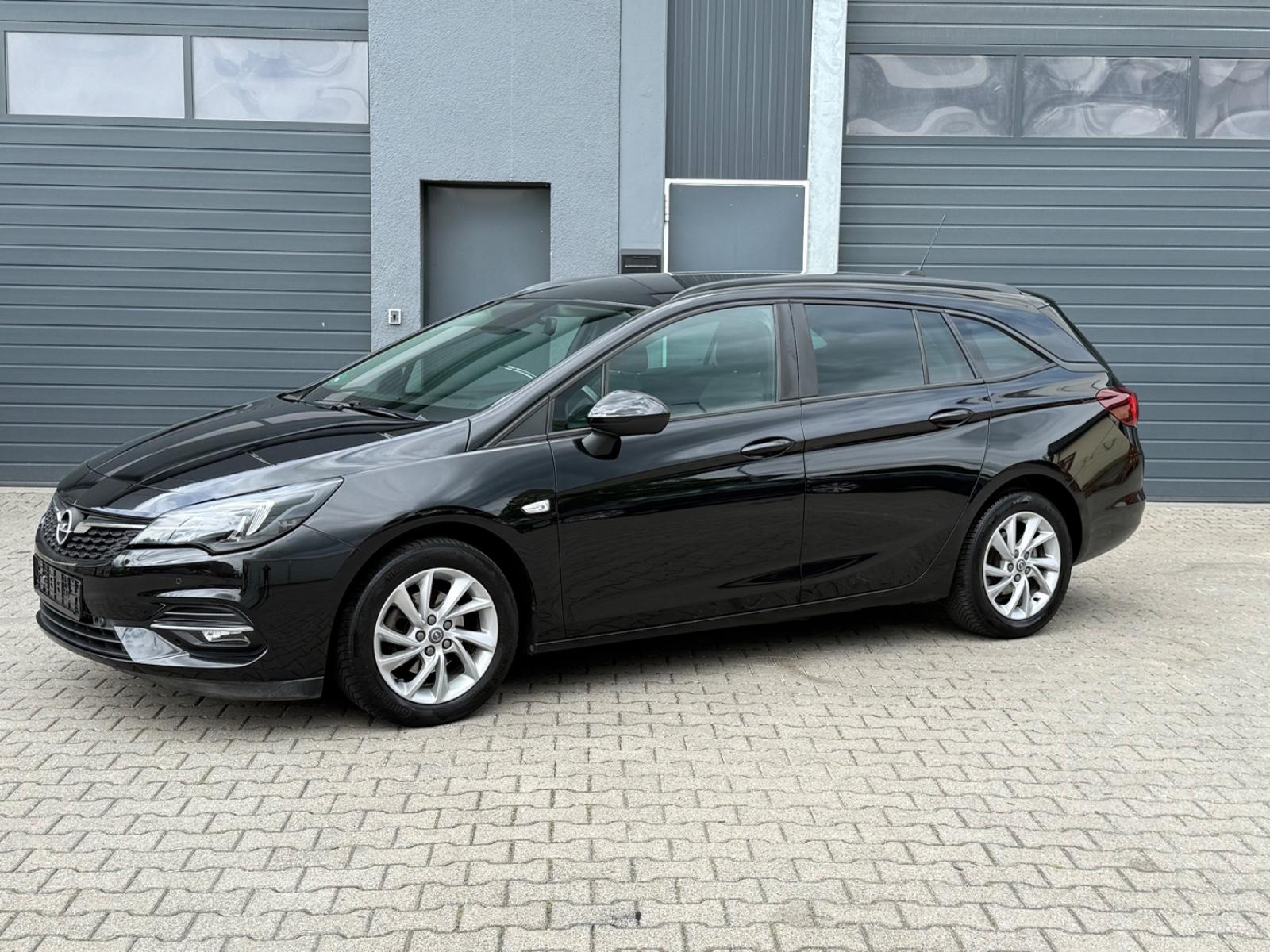 Opel Astra K Sports Tourer Business AHK Kamera