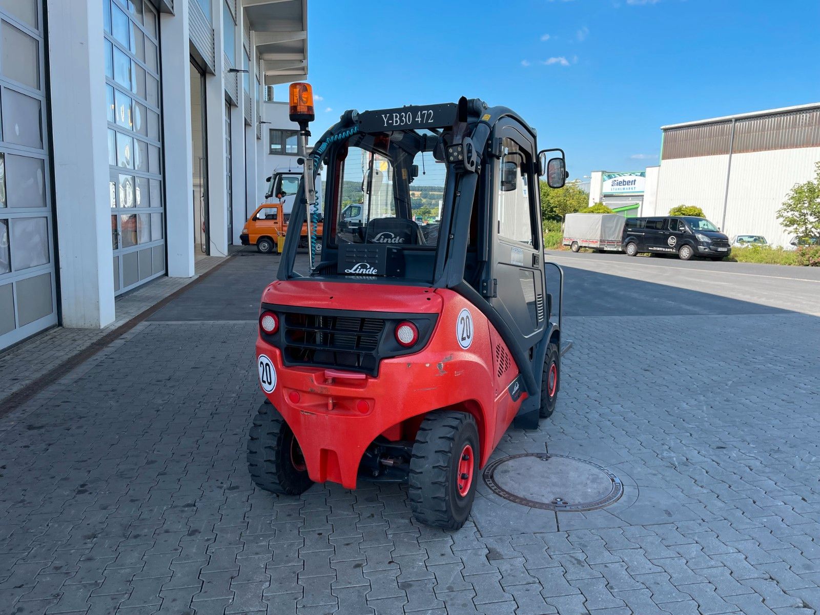 Fahrzeugabbildung Linde H20D-02/600 / Triplex 4,71m / 1.918h / Diesel