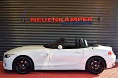 Fahrzeugabbildung BMW Z4 Roadster sDrive 23iA M-Sport Leder Navi PDC