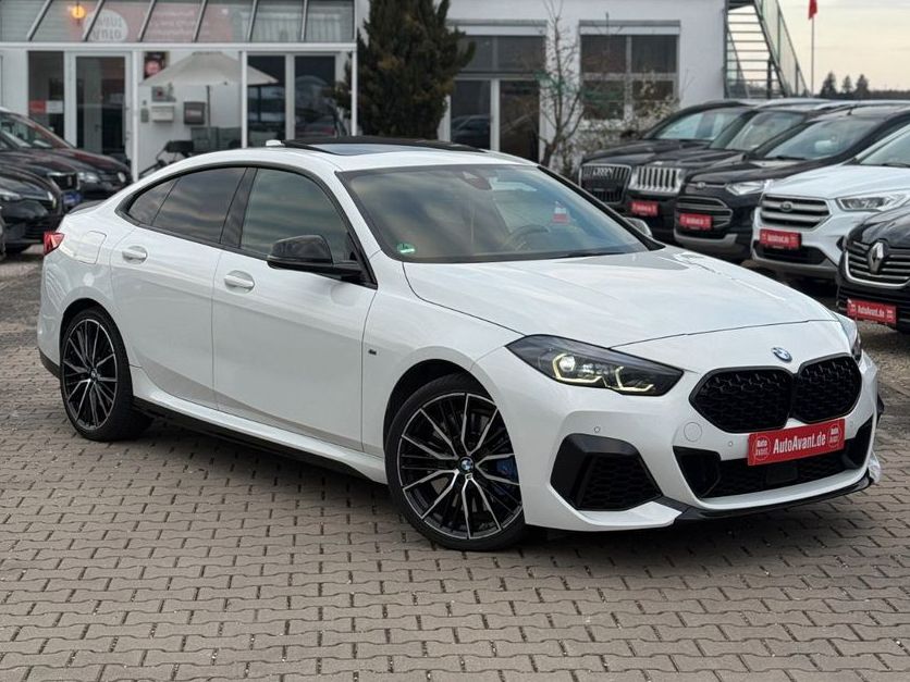 BMW M235 i Gran Coupe xDrive*BCM*S-HEFT*SHZ*PANO