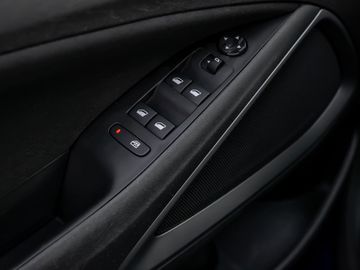 Opel Crossland 1.2 Edition Spurhalteassistent LED