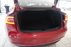 Fahrzeugabbildung Tesla Model 3 Standard Range Plus NAVI/KAMERA/SH/PANO