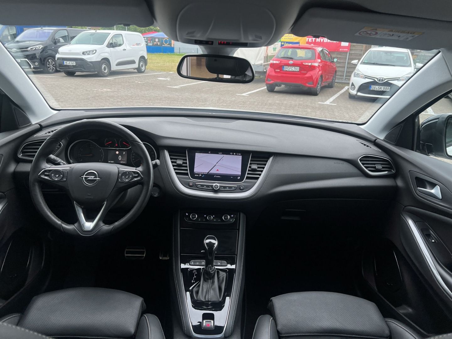 Fahrzeugabbildung Opel Grandland Ultimate 1.2 Turbo Navi Soundsystem 3