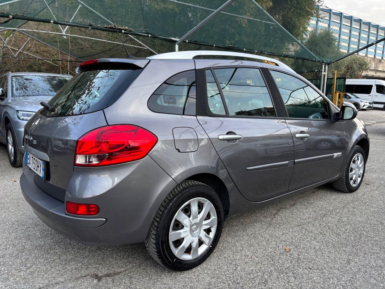 Renault Clio 2010 — photo 8