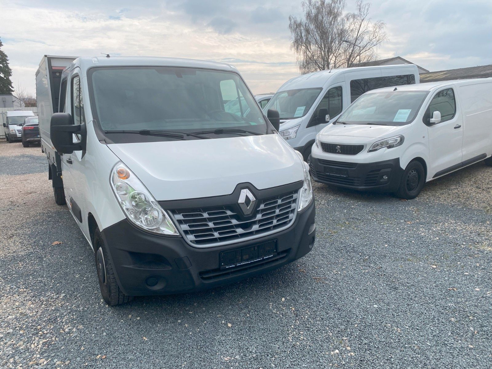 Fahrzeugabbildung Renault MasterIII DoKaDreiseitenkipper,1Hd,Klima,AHK,Kam