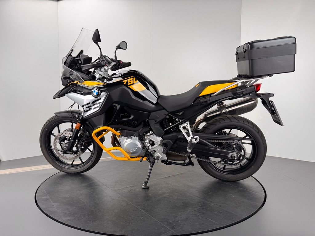 Fahrzeugabbildung BMW F 750 GS  40 Jahre *TOP-ZUSTAND *2900 KM !