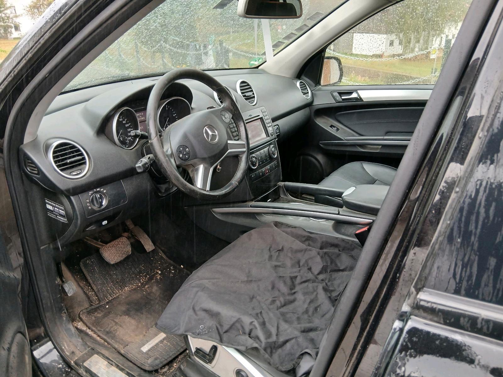 Mercedes-Benz ML350 2009 — engine 224 HP (165kW)