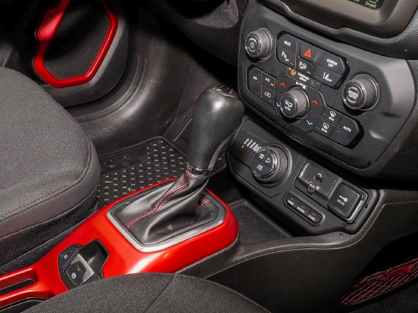 Jeep Renegade Plug-In-Hybrid 4Xe  Navi AHK Voll-LED P