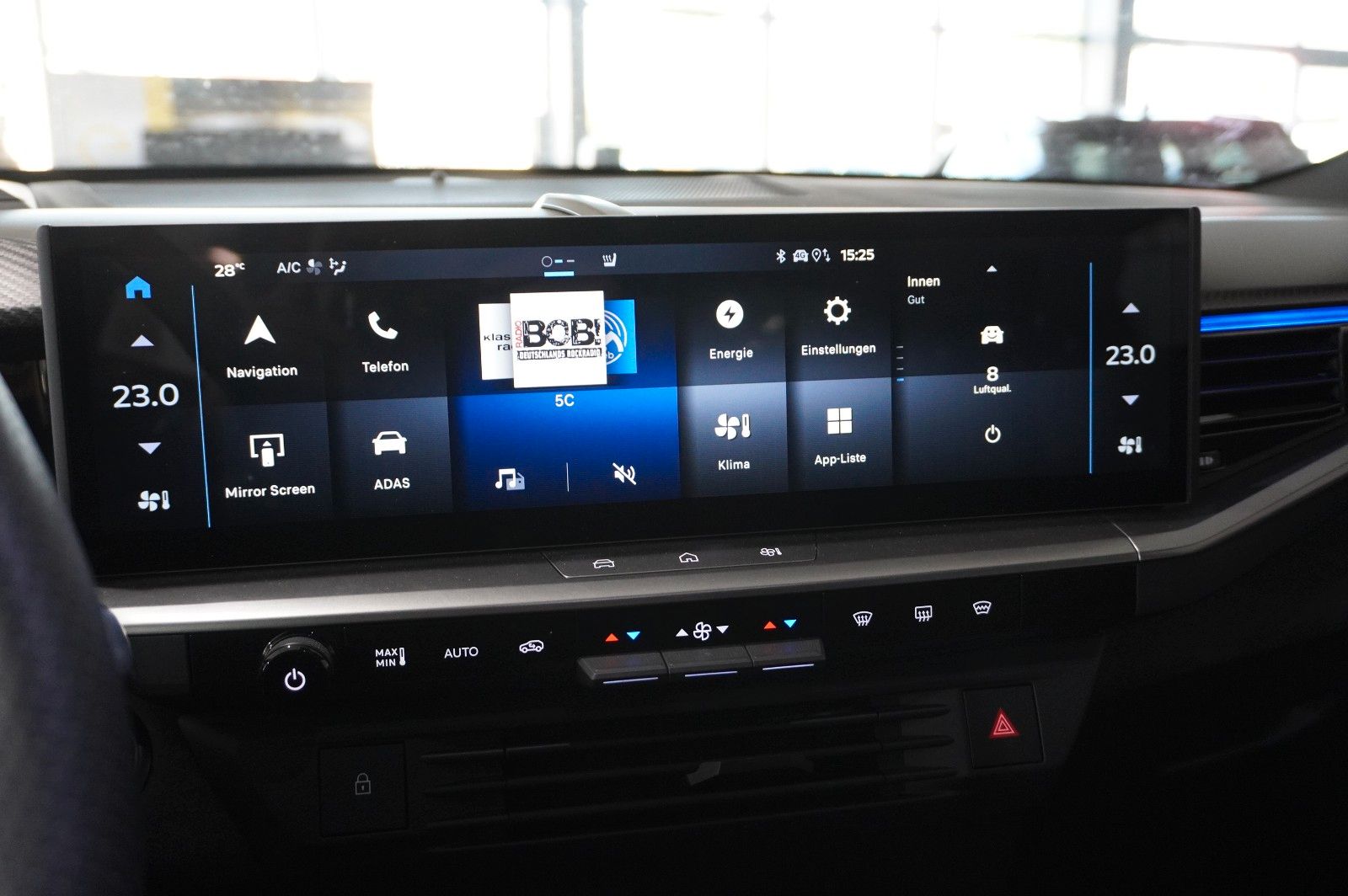 Fahrzeugabbildung Opel Grandland ELECTRIC GS SPORT 73KWH NAVI/360° /HUD
