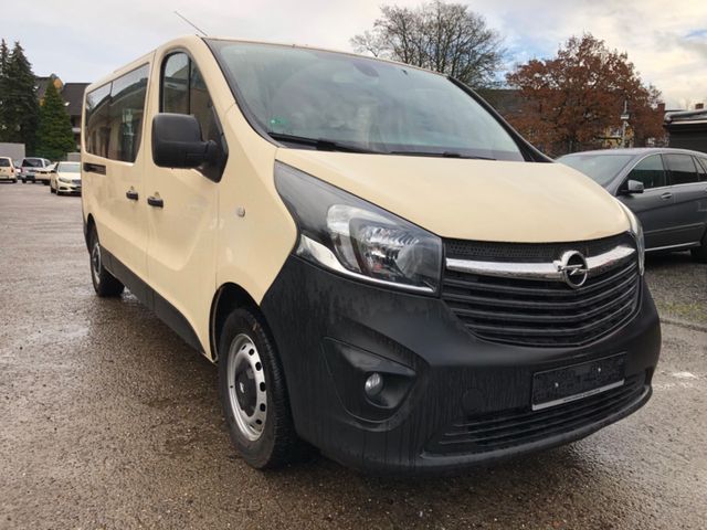 Opel Vivaro lange 9 Sitzer