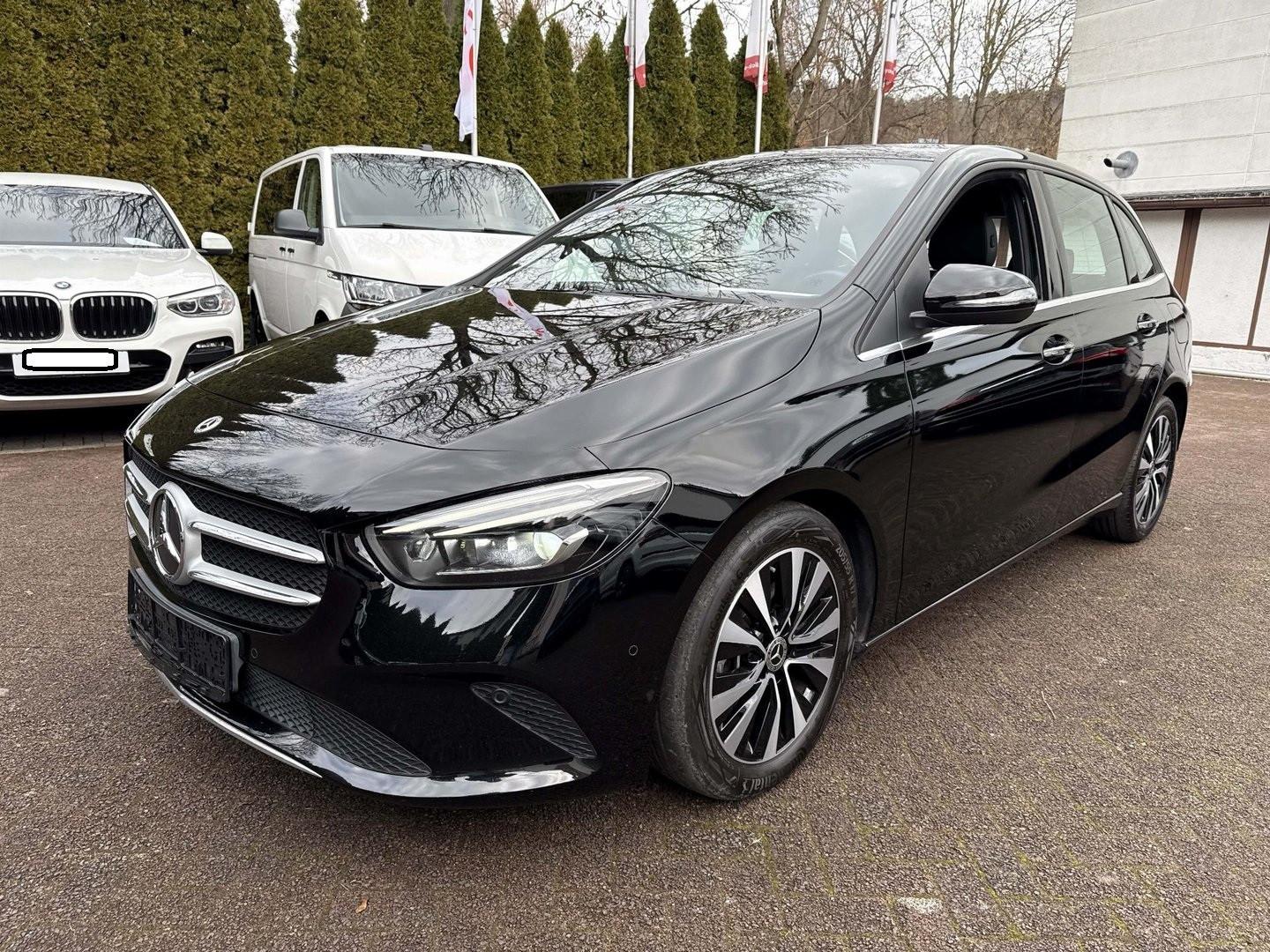 Mercedes-Benz B 200 d 8G-DCT "Style" Multibeam