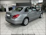 Mercedes-Benz C 180 CGI - Mercedes-Benz C 180 mit Benzin-Antrieb: Limousine, Automatik