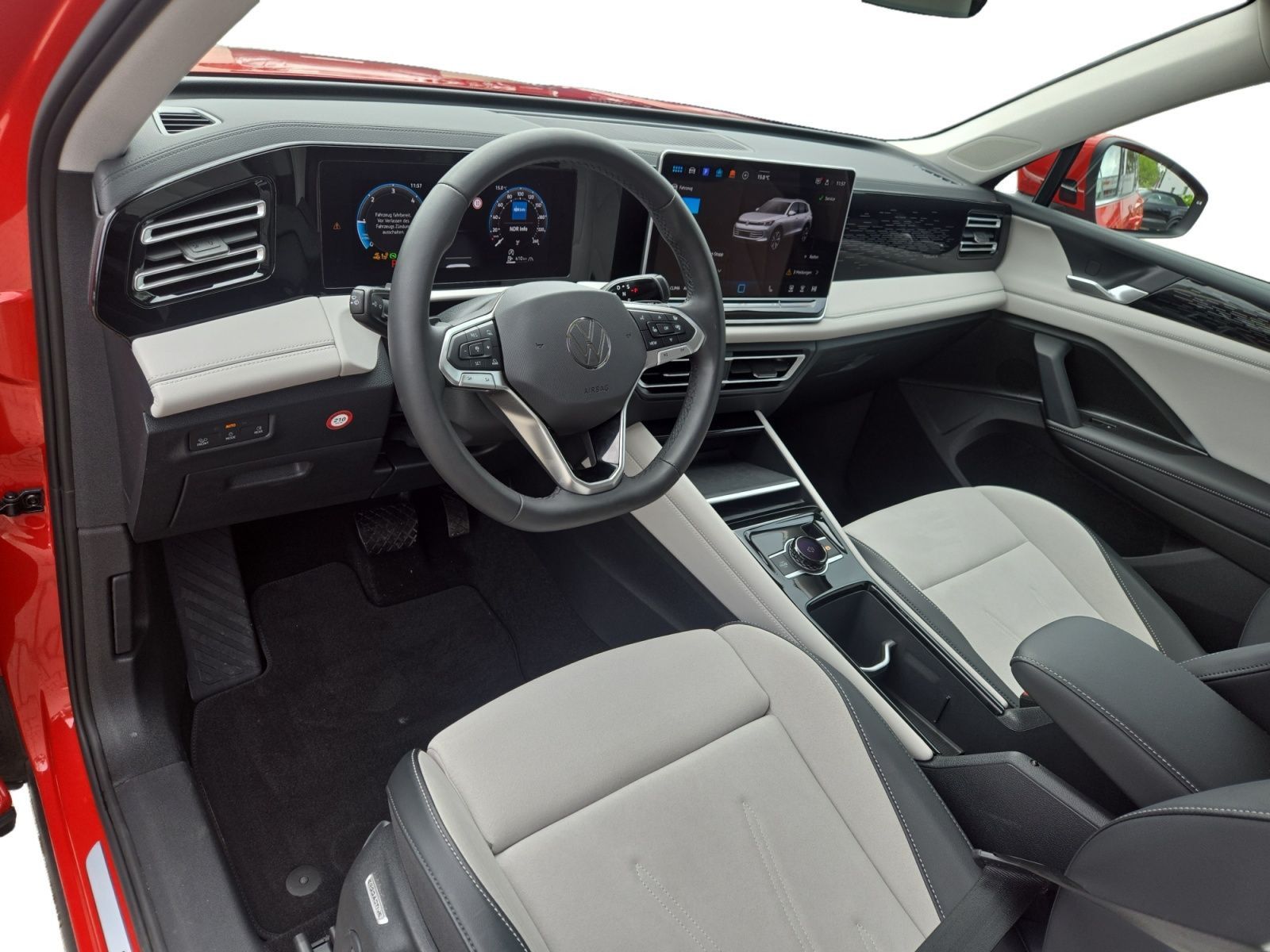 Volkswagen Tiguan Elegance 2.0 TDI DSG MATRIX AHK foto 4