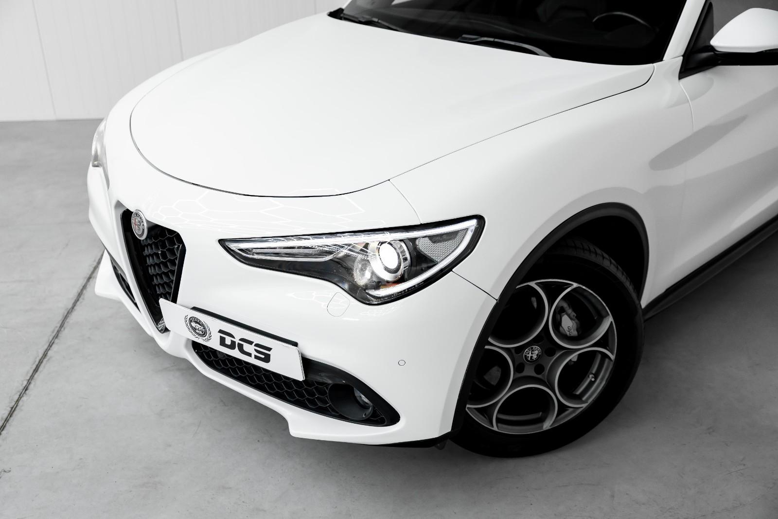 Alfa Romeo Stelvio Sprint Q4, Komplettservice neu !