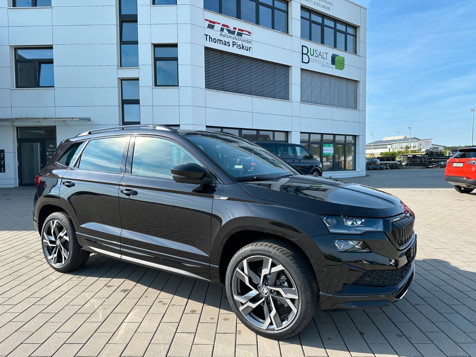 Skoda Karoq 2.0l TSI DSG 4x4 Sportline+AHK+DCC+PANO