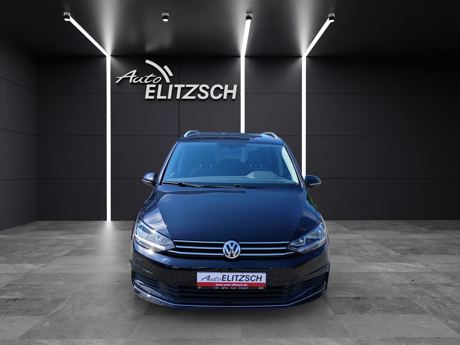 Fahrzeugabbildung Volkswagen Touran TSI United 7-Si Navi PDC SH LM