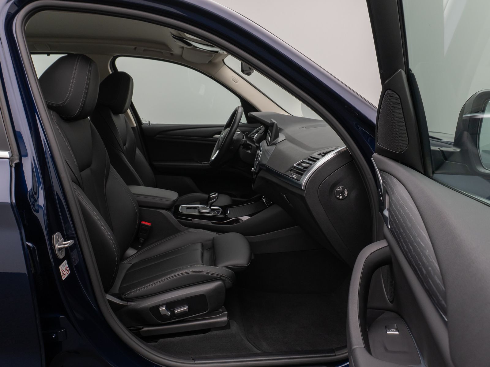 Fahrzeugabbildung BMW X3 xD20d Kamera DAB HiFi Lenkrhz AHK Alarm Sport
